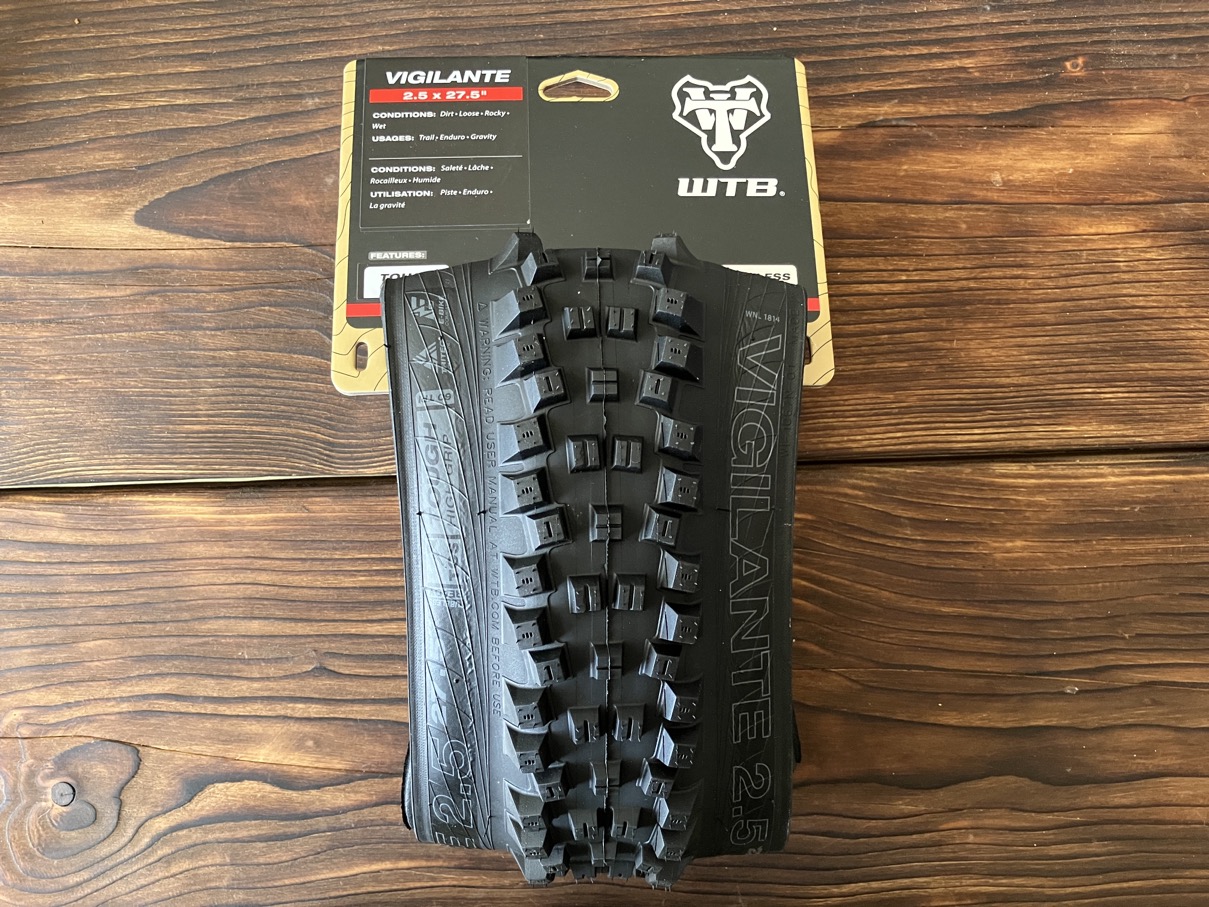 PNEUMATICO VIGILANTE - 2.5 x 27.5" - Tough/High Grip TriTec E25