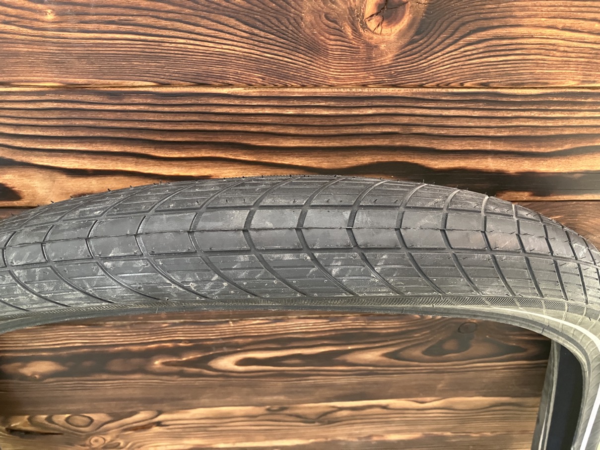 COPERTONE BIG APPLE Performance Wired Tire - 28 X 2,35