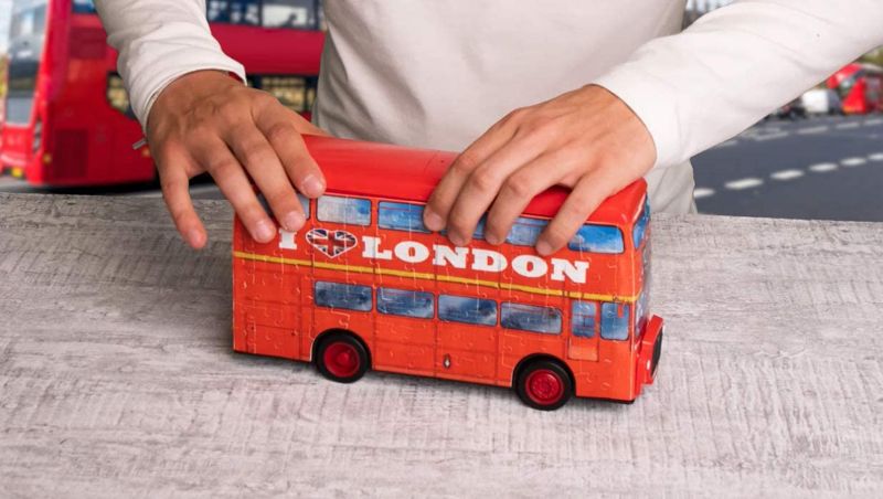 LONDON BUS