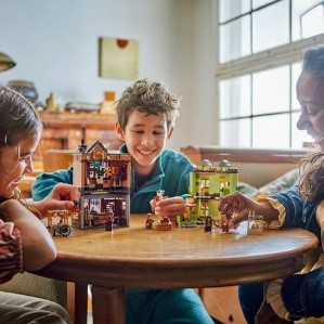 LEGO - HARRY POTTER TM - ACCESSORI DI PRIMA QUALITÀ PER IL QUIDDITCH E GELATERIA