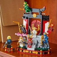 LEGO - NINJAGO - DISPLAY PERSONAGGI NINJA  15° ANNIVERSARIO - 71866