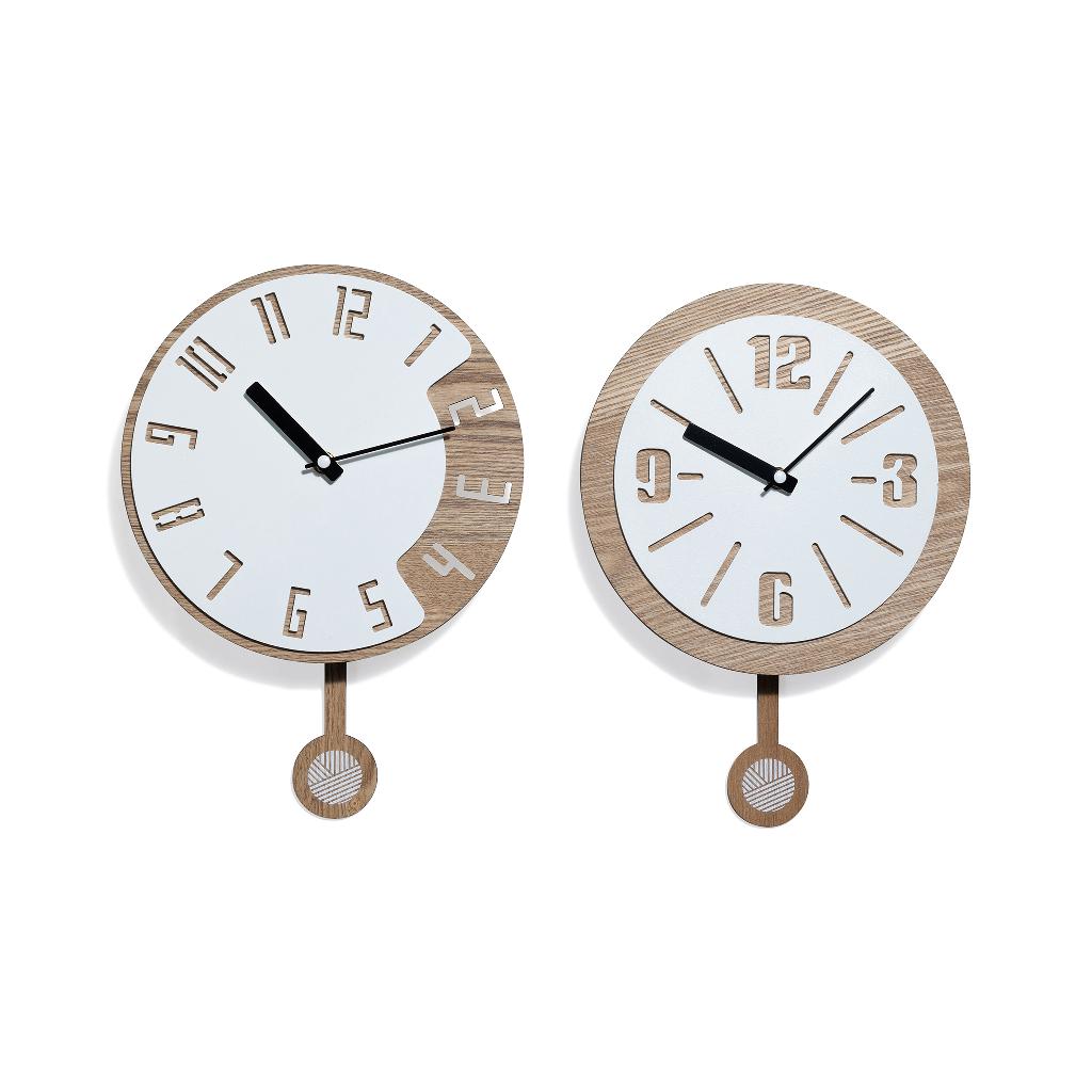 Orologio da parete con pendolo in mdf a batteria 2xaa 24x33xh.3 cm design assortiti  in scatola regalo